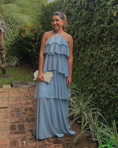 Fanciest Halterneck Chiffon Bridesmaid Dresses Long 2025 Tiered Formal Evening Gowns in Saudi Arabia