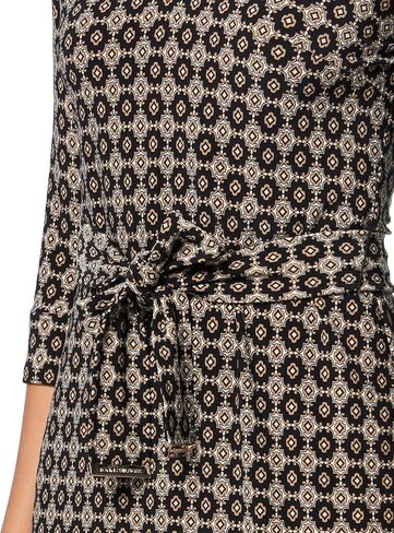 فستان قصير للسيدات من Tommy Hilfiger بأكمام 3/4 ورقبة على شكل حرف V وربطة خصر in Kuwait