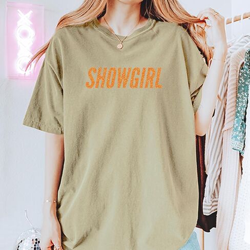 تي شيرت Showgirl Orange Glitter للجنسين، ناعم عتيق، مصبوغ بالملابس، مقاس مريح in Saudi Arabia