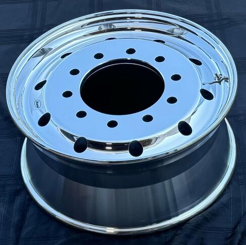 ALUMINUM WHEELS 22.5 X 9 FLAT FACE & HUB PILTED(METRIC), HIGH POLISHED FOR STEER POSITION OF DUMP TRUCK, TIRE:315/65R22.5 in Saudi Arabia