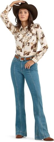 Wrangler Cacti/Cream Bold Bucking Cowboy Weomen's Collared Western Snap Shirt 112367229 in Saudi Arabia