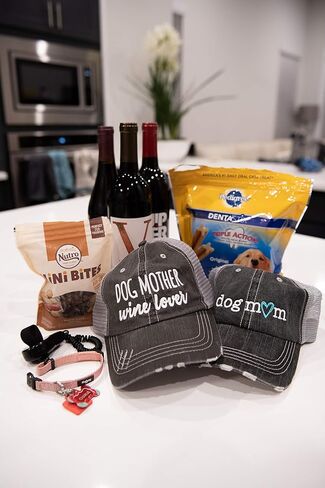 KATYDID Dog Mom Baseball Hat - Trucker Hat for Women - Stylish Cute Sun Hat in Kuwait