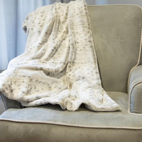 بطانية رمي صيفية فاخرة من M&B، شيربا أبيض النمر، حزمة بطانية قطيفة من الفرو الصناعي بطباعة حيوانات مع قناع نوم لعيون القطط، وجوارب مريحة ذات شبشب لمحبي القطط in Kuwait