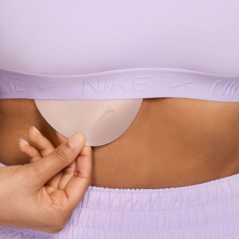 حمالة صدر رياضية مبطنة ومبطنة بنسيج شبكي من Nike Dri-FIT Indy للنساء in Saudi Arabia