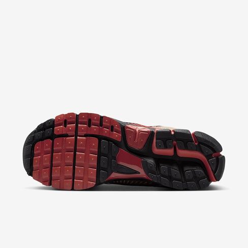 Nike Zoom Vomero 5 Men's Shoes (HF1553-201, Desert Khaki/Light Orewood Brown/Mars Stone/Black) in Saudi Arabia