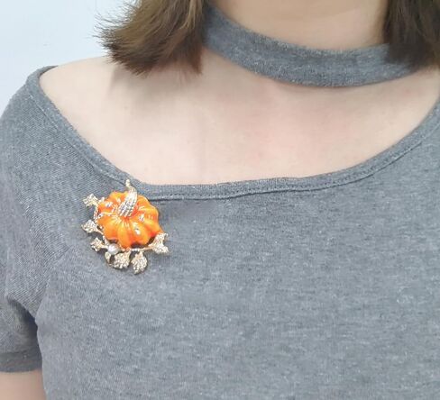 Rhinestone Autumn Pumpkin Brooch for Women Girls Fashion Enamel Halloween Thanksgiving Crystal Leaf Brooches Lapel Pins Fall Holiday Festival Party Dress Accessories Gift in Saudi Arabia
