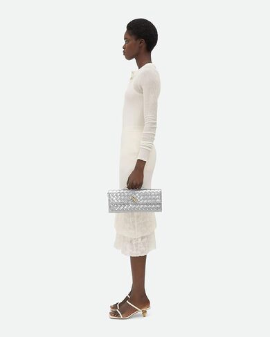 Handwoven Women's Clutch Purse, Crossbody Bag with Adjustable Strap for Evening & Casual Use in Saudi Arabia