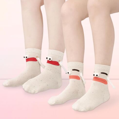 جوارب مضحكة ثلاثية الأبعاد بأيدي مغناطيسية - جوارب مبتكرة وجذابة للأزواج، أفضل هدية لعيد الميلاد. in Kuwait