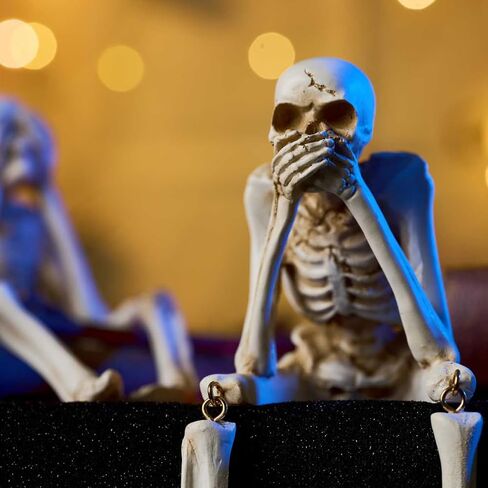 Halloween Skeleton Statues, Sets of 3 See Speak Hear No Evil Realistic Skull Decorations, Resin Horror Collectible Figures for Home Party Decoration in Saudi Arabia
