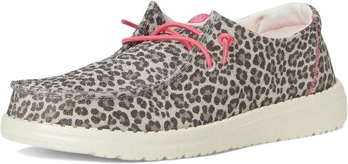 حذاء نسائي من HEYDUDE Wendy Luxe Leo (الطفل الكبير الصغير) سهل الارتداء in Kuwait