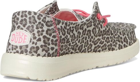 حذاء نسائي من HEYDUDE Wendy Luxe Leo (الطفل الكبير الصغير) سهل الارتداء in Kuwait