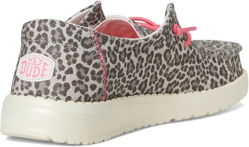 حذاء نسائي من HEYDUDE Wendy Luxe Leo (الطفل الكبير الصغير) سهل الارتداء in Kuwait