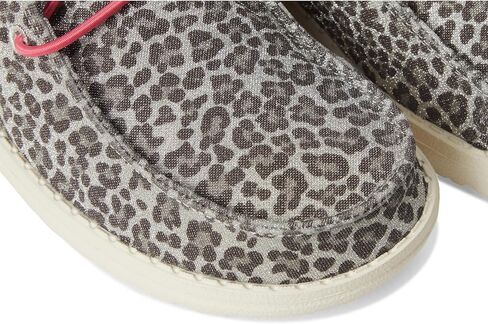 حذاء نسائي من HEYDUDE Wendy Luxe Leo (الطفل الكبير الصغير) سهل الارتداء in Kuwait