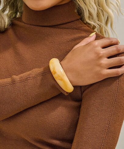 WOWORAMA Acrylic Resin Cuff Bracelet for Women Colorful Acrylic Dome Open Bangles Beige Tortoise Brown Chunky Mottled Acetate Resin Bracelets Jewelry in Saudi Arabia