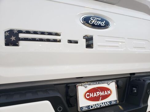 طقم إدخال حروف الباب الخلفي الفاخر من EyeCatcher لسيارة Ford F-150 2021-2026 (Tremor Spice) in Kuwait