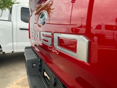 طقم إدخال حروف الباب الخلفي الفاخر من EyeCatcher لسيارة Ford F-150 2021-2026 (Tremor Spice) in Kuwait