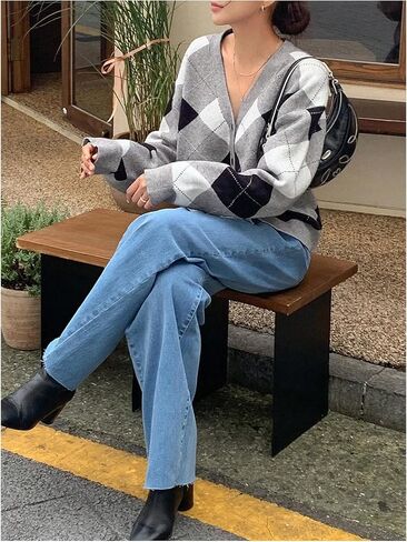 SHENHE Women's Argyle Sweater Button Down V Neck Plaid Cardigan Sweater Outerwear in Kuwait