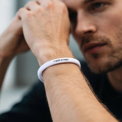 2pcs God Is First Bracelet, Silicone Bible Verse Bracelets Inspirational Put God First Wristbands Christian Wristbands for Women Men Encouragement Religious Faith Gift in Saudi Arabia