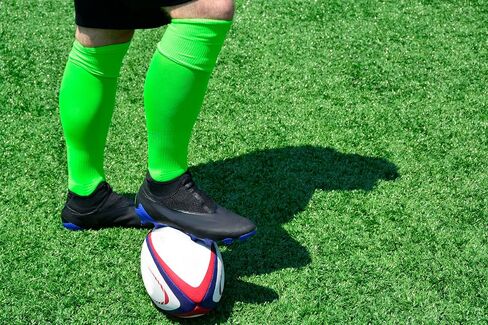 جوارب PEAR SOX Euro الصلبة للركبة - جوارب رياضية ماصة للرطوبة مع دعم للقوس والكاحل in Kuwait