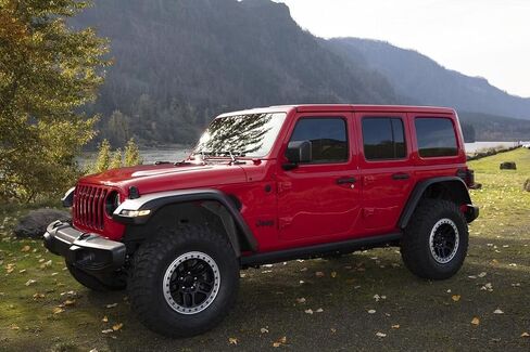 Rough Country WF1 Fender Flares for 2018-2022 Jeep Wrangler JL - A-J01822 in Saudi Arabia