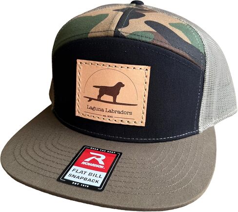 قبعة Laguna Beach Labradors Camo ذات حافة مسطحة لسائقي الشاحنات، قبعة بيسبول شبكية Snapback مع رقعة جلدية مخصصة، أخضر عسكري، أسود، أسمر ضارب للصفرة، مقاس واحد. عاشق لابرادور المسترد in Saudi Arabia