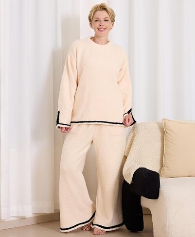 Women’s 2 Piece Fleece Fuzzy Pajamas Long Sleeve Crewneck Wide Leg Winter Sherpa Lounge Sets For Women Knit in Saudi Arabia