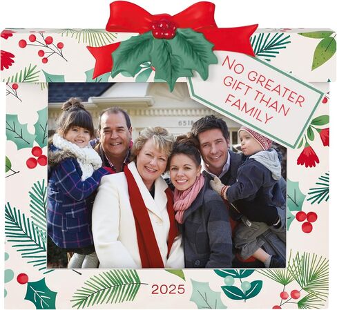 Hallmark Keepsake Christmas Ornament 2025, The Gift of Family 2025 Photo Frame in Saudi Arabia