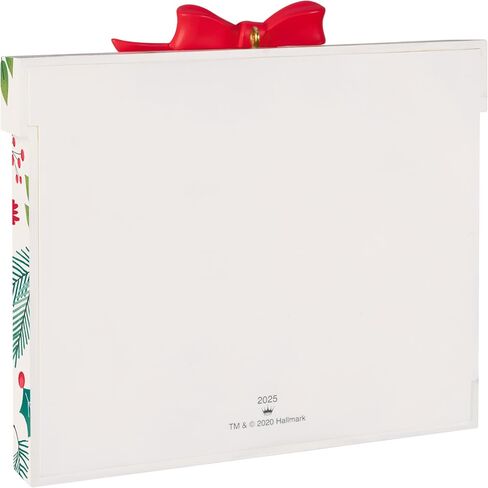 Hallmark Keepsake Christmas Ornament 2025, The Gift of Family 2025 Photo Frame in Saudi Arabia