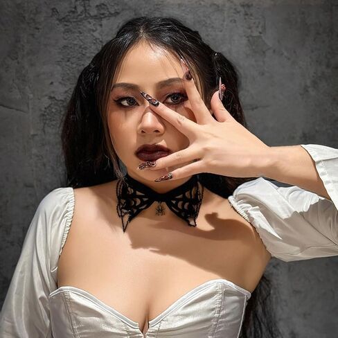 اف ام آر قلادة على شكل شبكة عنكبوت للهالوين، قلادة عنق على شكل عنكبوت قوطي، قلادة مخملية سوداء للنساء والفتيات المراهقات، مخملية، بدون احجار كريمة in Kuwait