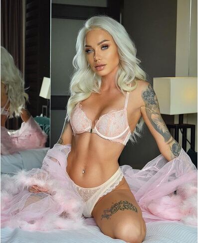 حمالة صدر Deyllo النسائية المثيرة من الدانتيل وإغلاق أمامي غير مبطنة بظهر متسابق وسلك داخلي يغرق in Kuwait