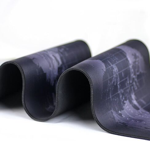 لوحة ماوس ألعاب كبيرة بقاعدة مضادة للانزلاق - 31.5x11.8x0.15 بوصة|حجم XXL ممتد، ثقيلة|سميكة ومريحة وقابلة للطي لسطح المكتب والكمبيوتر المحمول ولوحة المفاتيح ووحدات التحكم والمزيد|استمتع بالدقة (أبيض) in Kuwait