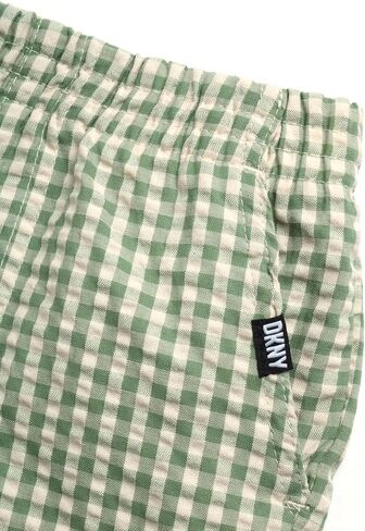طقم شورت للأولاد من DKNY - تي شيرت وسروال قصير بأزرار سفلية من قطعتين - ملابس صيفية متناسقة لطيفة للأطفال الصغار والأولاد (2T-7) in Saudi Arabia