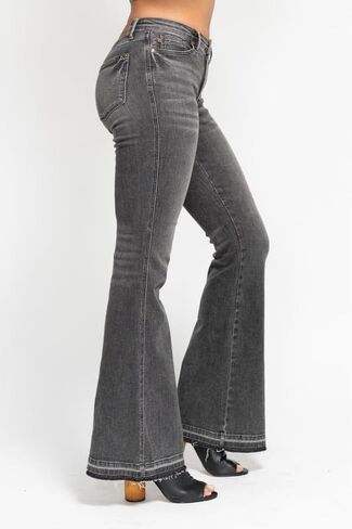 بنطلون جينز جودي بلو نسائي متوسط ​​الارتفاع للتحكم في البطن باللون الرمادي وحاشية مضيئة مقاس كبير in Saudi Arabia