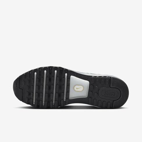 Nike Men's Air Max 2013 Sneaker in Saudi Arabia