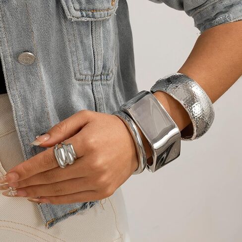 Big Chunky Gold Bracelets Set for Women 3Pcs Cuff Wide Bracelet Trendy High Shine Bracelets Minimalist Open Wide Cuff Bracelets Gold Bangle Bracelet Jewelry for Women in Saudi Arabia