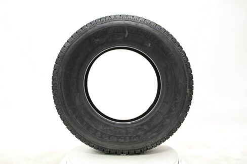 Firestone Winterforce 2 UV Studdable Winter/Snow Tire P255/70R16 109 S in Saudi Arabia