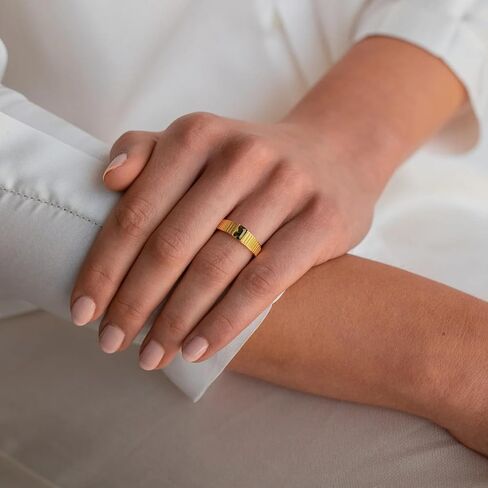 CAITLYNMINIMALIST خاتم خاتم سوليتير من الذهب عيار 18 قيراط من الذهب الباجيت والزبرجد هدية للنساء in Saudi Arabia