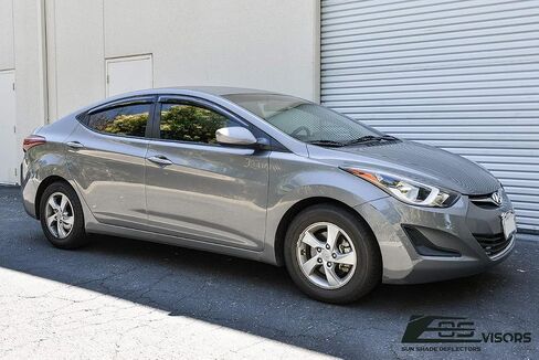 استبدال متجر Extreme على الإنترنت لسيارة Hyundai Elantra 2013-2016 | أقنعة EOS بنمط شريطي، وفتحات جانبية بلون الدخان، وحارفات النوافذ للحماية من المطر in Saudi Arabia