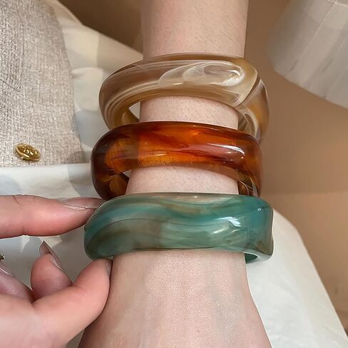 ALEXTINA Resin Bangle Bracelets for Women Set of 3 Chunky Acrylic Bracelets, Wide Retro Stackable Statement Cuff, 70s 80s Style Summer Jewelry Gift in Saudi Arabia