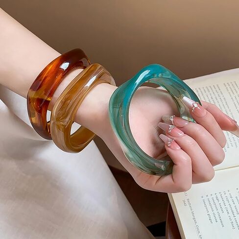 ALEXTINA Resin Bangle Bracelets for Women Set of 3 Chunky Acrylic Bracelets, Wide Retro Stackable Statement Cuff, 70s 80s Style Summer Jewelry Gift in Saudi Arabia