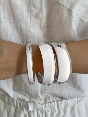 3PCS Chunky Gold Bangle Bracelets for Women Trendy Wide Wrist Cuff Bracelets Stack Statement Bangle Fashion Jewelry Gift in Kuwait