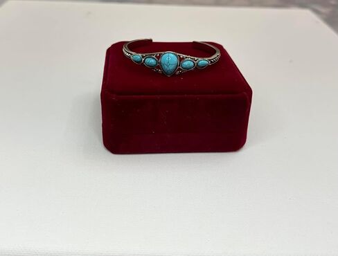 Stainless Steel Turquoise Bracelet - Elegant French Light Luxury, Adjustable Synthetic Stone Bangle for Women, Ideal Gift for Parties, Holidays, and Everyday Wear in Saudi Arabia