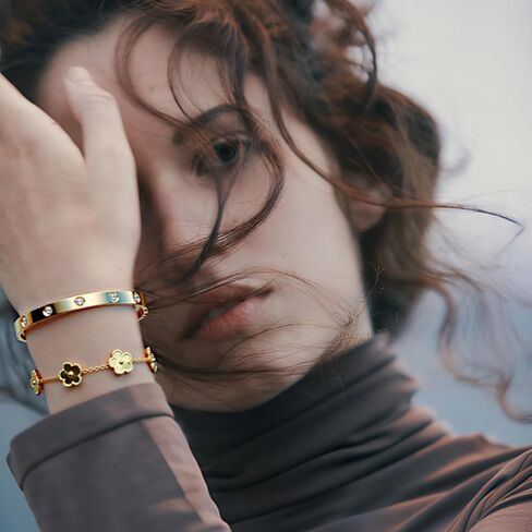2 قطع 18 كيلو مطلية بالذهب البرسيم سوار الذهب كومة أساور للنساء محظوظ زهرة البرسيم أساور مجوهرات الذهب سوار مجموعة مجوهرات العصرية هدايا عيد الميلاد عيد الحب للنساء in Saudi Arabia