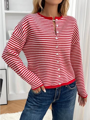 سترة نسائية لخريف 2025 كاجوال مخططة بأكمام طويلة وأزرار ورقبة دائرية ناعمة متماسكة وخفيفة الوزن فضفاضة in Kuwait