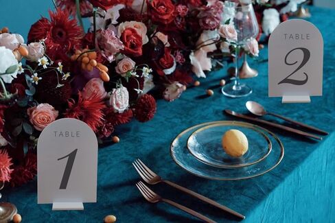 أرقام طاولة لافتات من الأكريليك مع حوامل، 15 حزمة 5 بوصات × 7 بوصات من ألواح وحوامل أكريليك مقوسة فارغة، علامات علوية على الطاولة من الأكريليك الحديث لاستقبال الزفاف، والديكور، والحفلات، والذكرى السنوية، والحدث in Kuwait