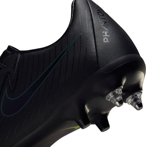 Nike Men's Low-top Sneakers in Saudi Arabia
