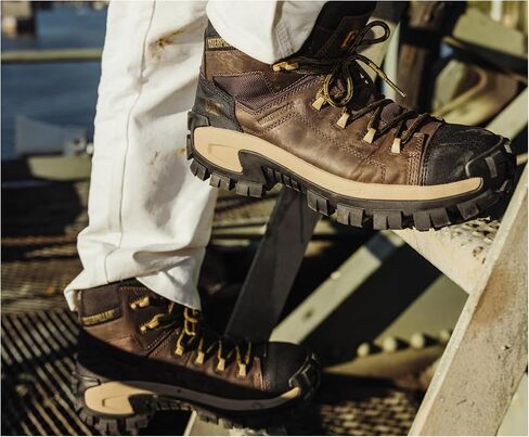 حذاء Cat Footwear الرجالي Invader Hiker المقاوم للماء للمشي لمسافات طويلة in Saudi Arabia