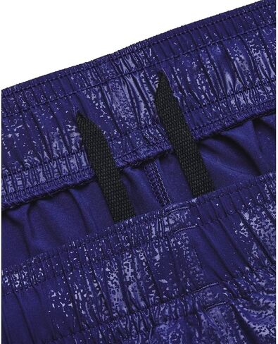 شورت رجالي من Under Armour منسوج مقاس 8 بوصات فضفاض مقاس صغير in Saudi Arabia