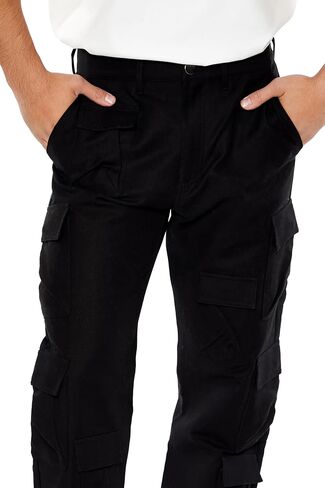 Forever 21 Men's Mid-Rise Cargo Pants in Saudi Arabia