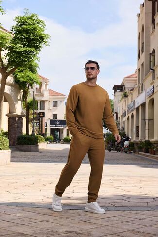 Mens Tracksuit 2 Piece Sweatsuits Sets Long Sleeve Pullover Sweatshirt and Pants Set Casual Jogging Outfits in Kuwait